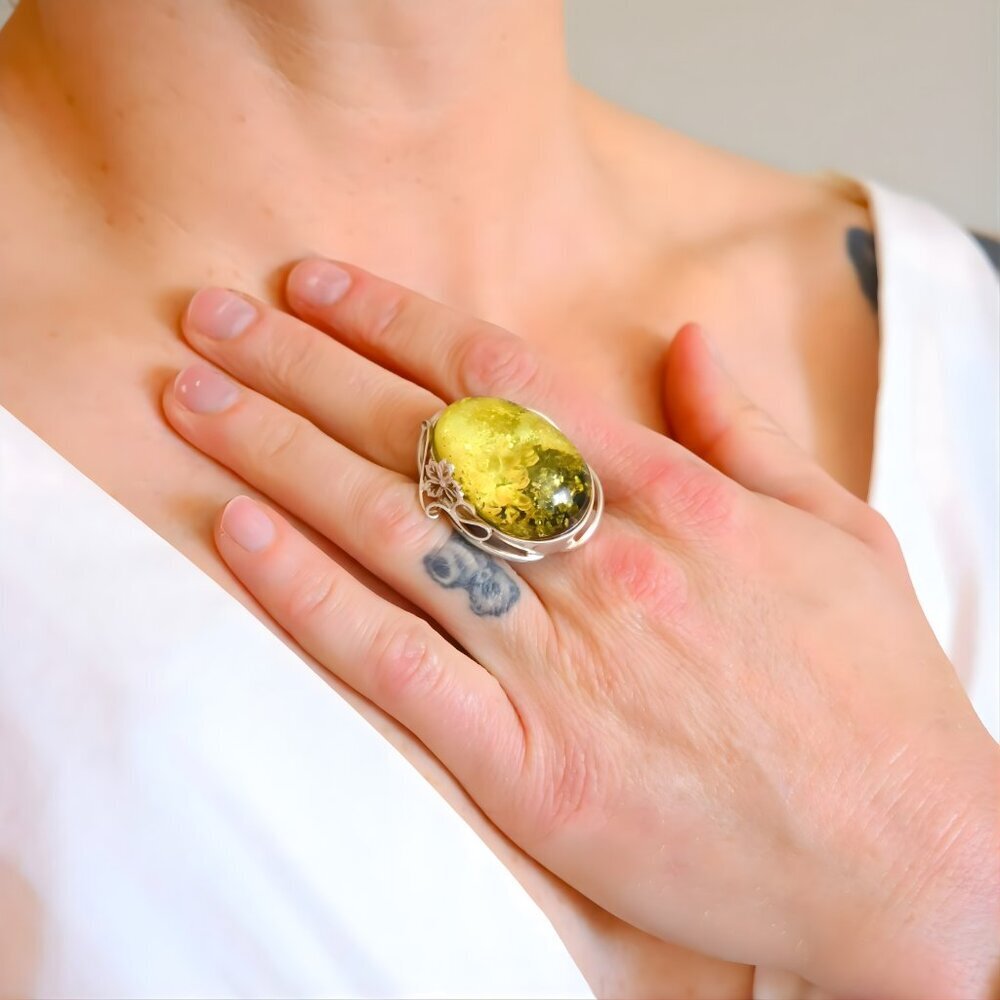 Baltic Green Amber Ring in Sterling Silver - Handmade - Picture 3 of 8